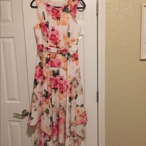 Women dress